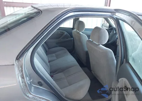 1998 Toyota Camry Le from USA, damaged, VIN 4T1BG22KXWU361179